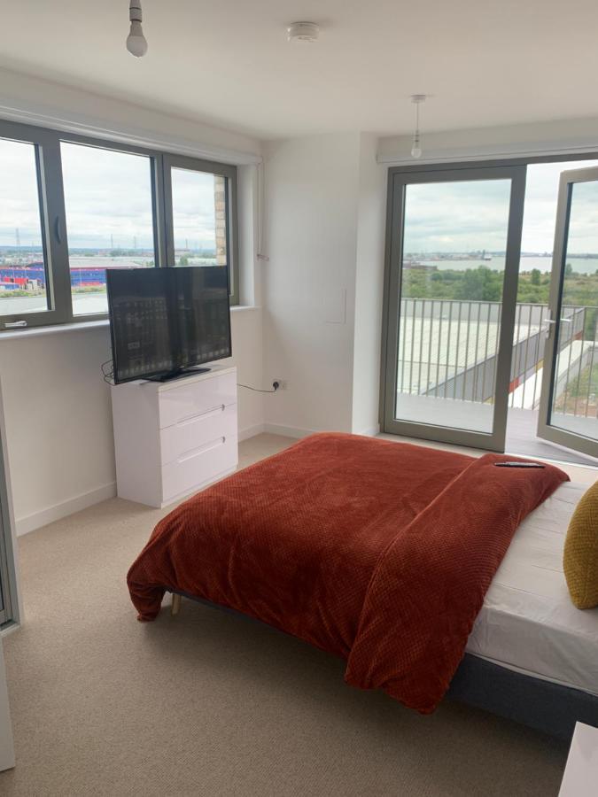 Riverside Rooms And Apartments Londres Extérieur photo