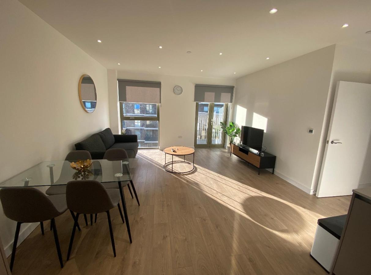 Riverside Rooms And Apartments Londres Extérieur photo
