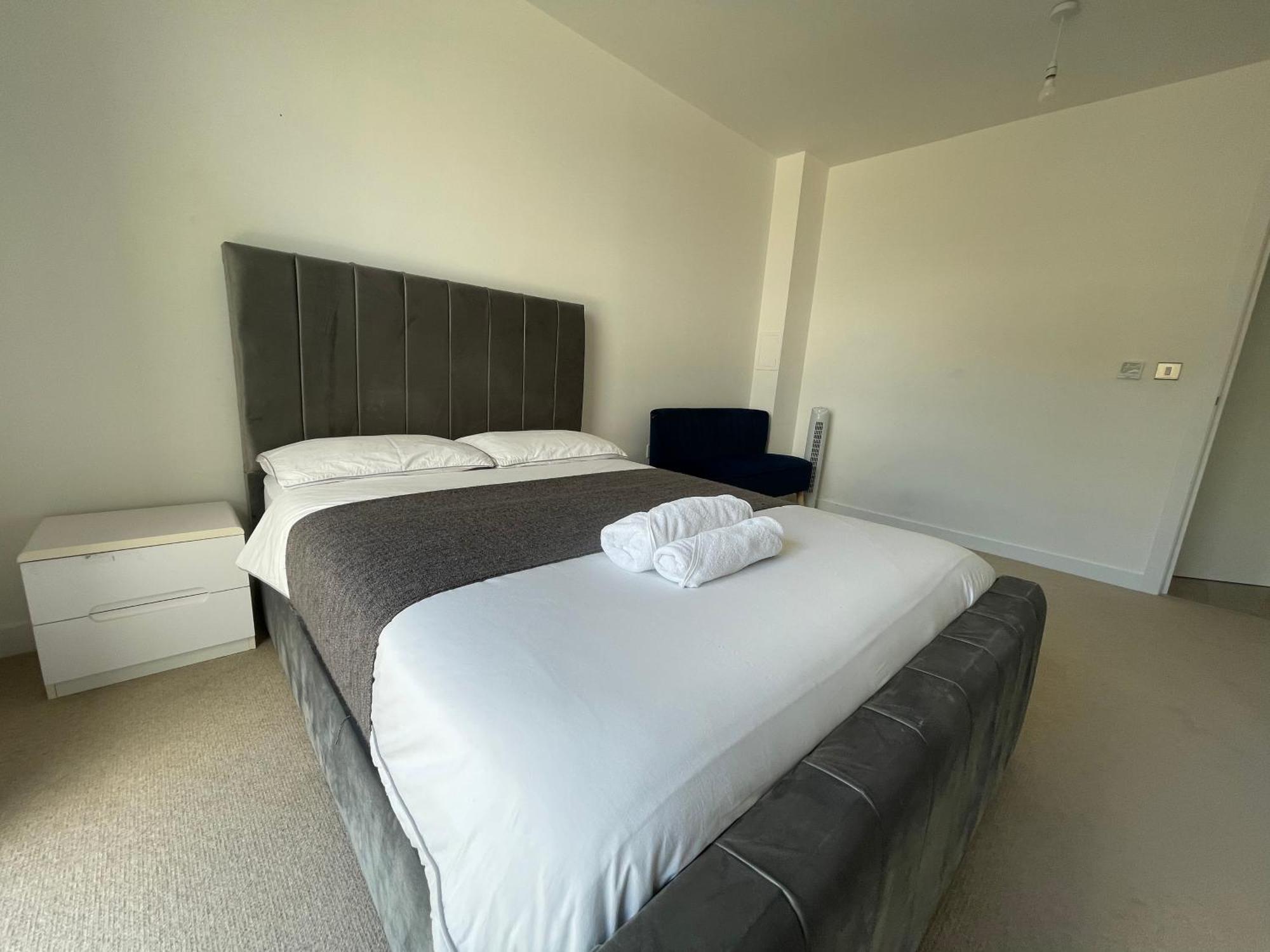 Riverside Rooms And Apartments Londres Extérieur photo